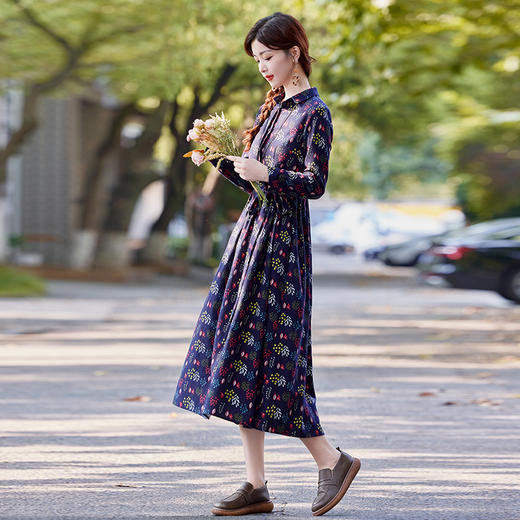 SYY2633全棉印花绒感碎花中长款连衣裙女2025春秋新款温婉大方洋气裙子 商品图3