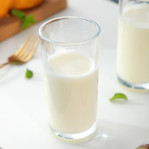 【中欧班列精选】俄罗斯品牌 库伦纳达小白奶牛生牛乳粉全脂高钙无加糖速溶500g/袋  成人奶粉 商品图7