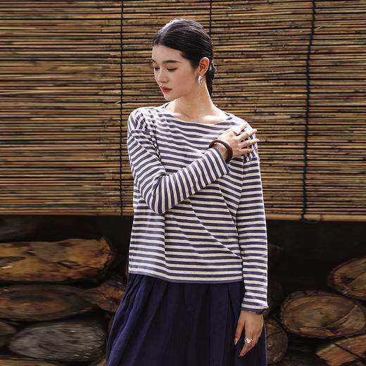 绽放旅行女装126朵/棉针织条纹一字领长袖内搭打底衫T恤女秋新款 商品图0