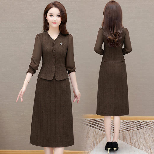QYM 54A2509-Y假两件连衣裙木耳边拼结V领中长款裙 商品图2