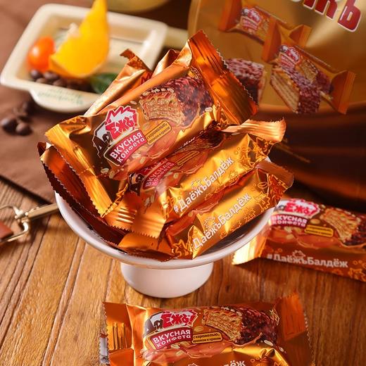 【中欧班列精选】俄罗斯进口新款阿孔特奥特焦糖巧克力拉丝饼干260g/袋 商品图2