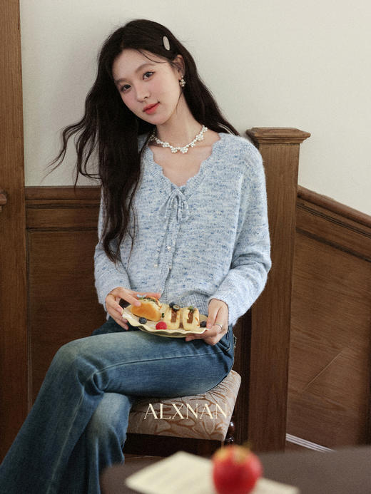 【65折秒杀】鹿向南「奶油糖霜」蓝色长袖针织衫早秋新款小众外搭开衫上衣女 商品图4