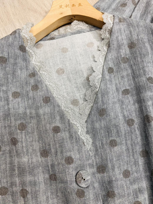 孤品亚麻套装
XL码腰围76cm
建议115-130可穿 商品图3