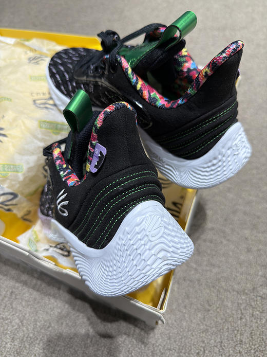 【超惠秒】UNDER ARMOUR 安德玛 CURRY休闲运动系列女士织物舒适运动休闲鞋 商品图1