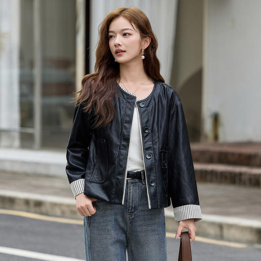 YYG82979休闲女皮衣2025秋季新款圆领单排扣pu宽松外套条纹拼接百搭皮夹克 商品图3
