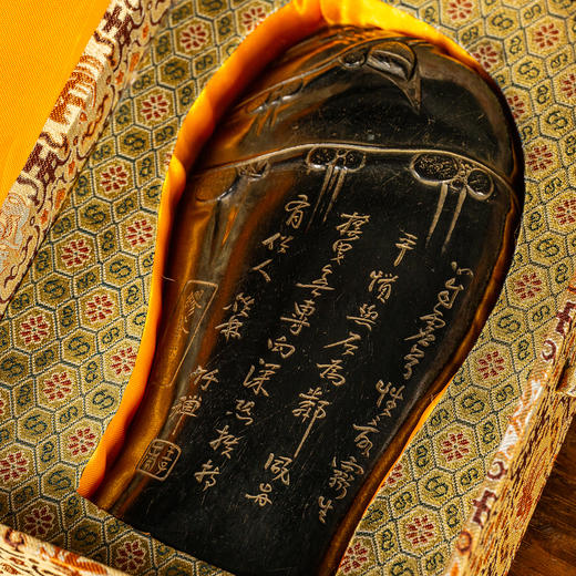 清	竹禅款缪荃孙藏紫檀雕竹节诗文随形臂搁 商品图2