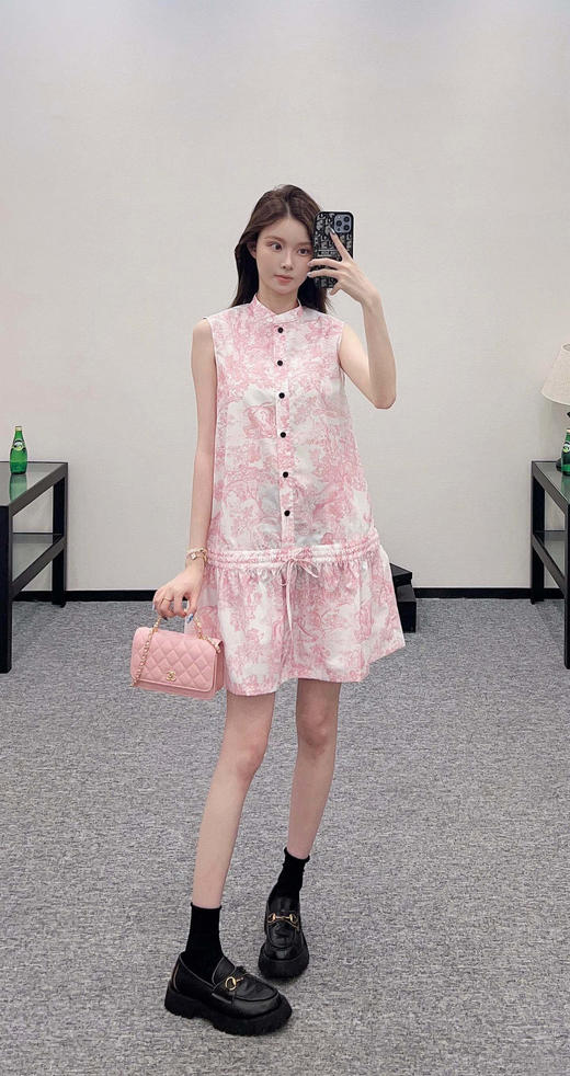 迪奥 2025新款立领无袖印花背心裙（ZY*MM） 商品图3