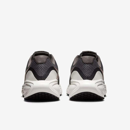 NIKE耐克   Revolution 8女子跑步鞋HJ8485-200 商品图2