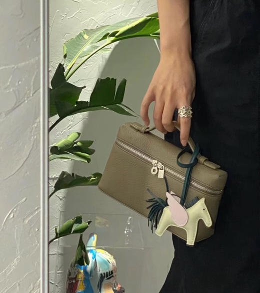 原价399特惠福利LP19真皮饭盒包081507 商品图4