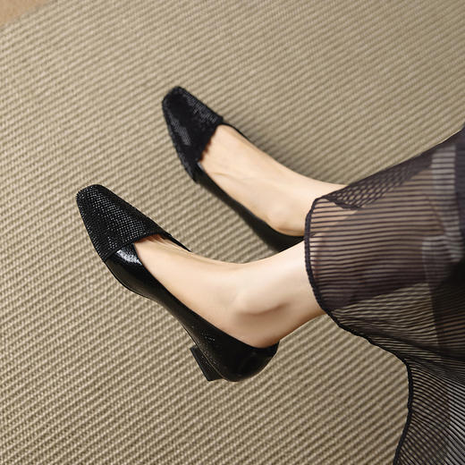 【预售5天】方头水钻浅口真皮粗跟单鞋女秋季新款一脚蹬中跟鞋子YX&A1851 商品图1