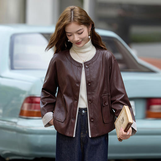 YYG82979休闲女皮衣2025秋季新款圆领单排扣pu宽松外套条纹拼接百搭皮夹克 商品图1