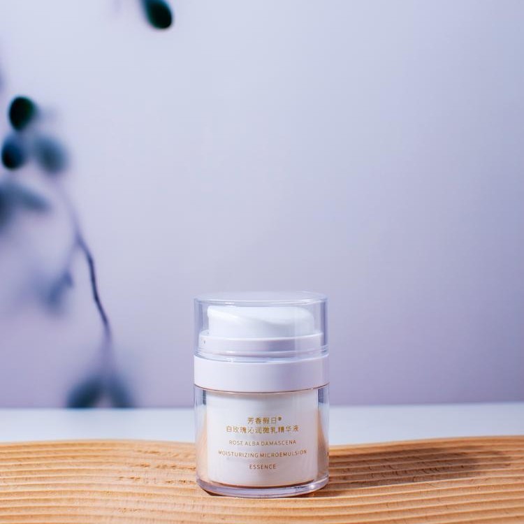 白玫瑰沁润微乳精华液30ml /瓶