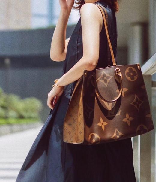 【预定款】路易·威登 LOUIS VUITTON  OnTheGo MM 托特包 通勤包 经典老花配色 中号 手提单肩/肩挎包 M45321 商品图7