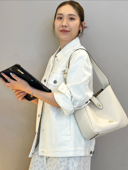 Coach蔻驰 新款hadley/哈德利腋下斜挎水桶包（SS) 商品图9