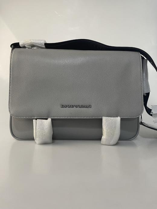 【现货超惠秒】Emporio Armani  男士 真皮防风雨 翻盖单肩包 10164 商品图0
