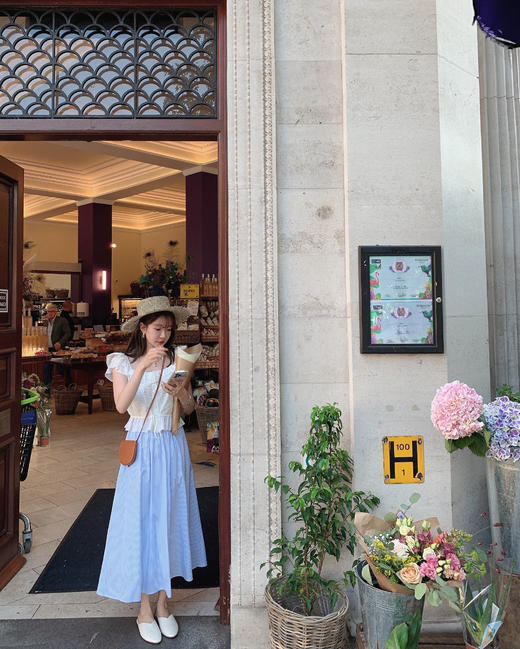 金蘑菇菇  小苍兰 /设计感短款收腰衬衫+半裙 商品图6