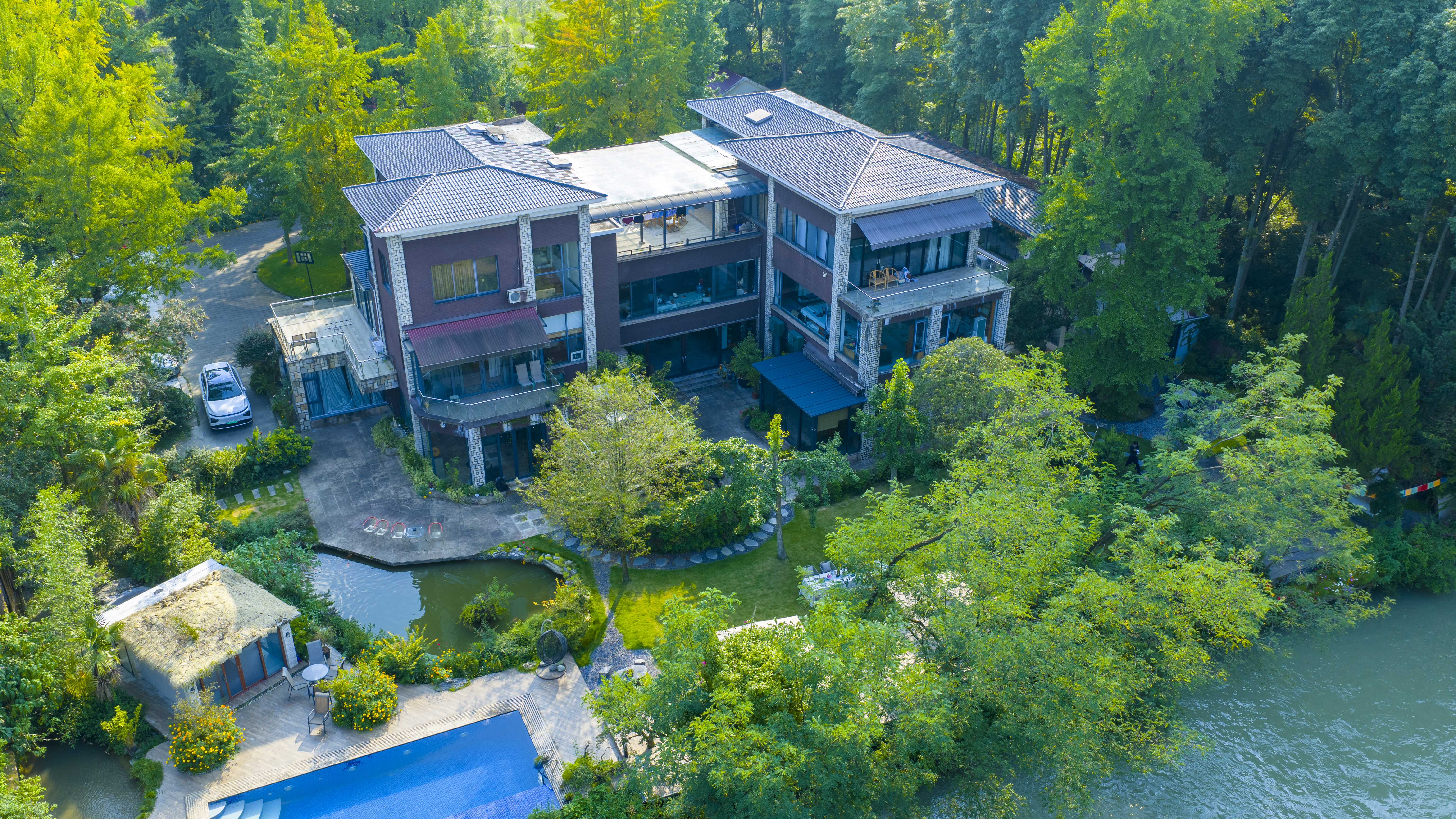 【都江堰·582号院】4房/5房泳池/温泉私汤院子，青城前山下，超大庭院，熊猫谷，融创乐园，台球、K歌，机麻，K歌ptyg