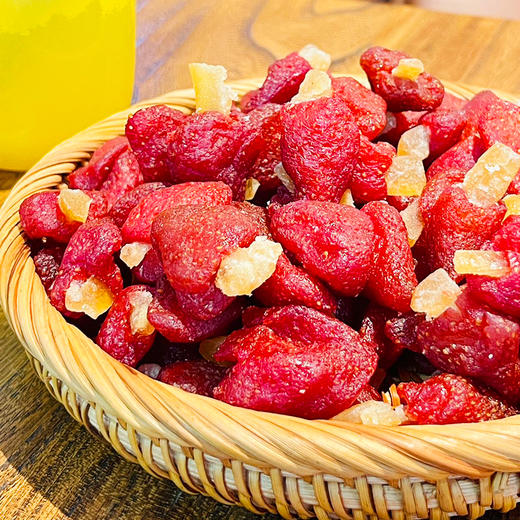 西遇果果草莓干夹柚子干 商品图3