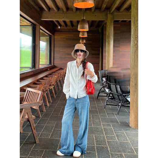 <曾小咸推荐>2.22现货秒杀 ！微信超特价！韩系收腰绣花长袖衬衫 日常219.99 立减130 秒杀89.99！！ 商品图3