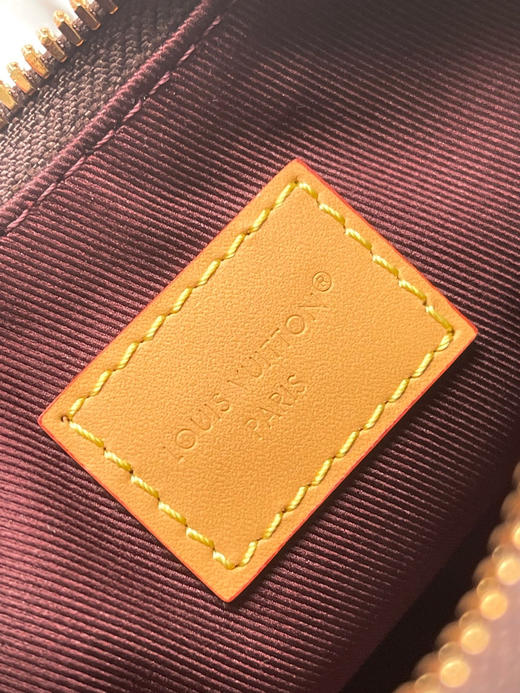 夏季特惠💰700 原单LV M25519 尺寸：19×13×8cm NANO BOULOGNE 牛角包 变码芯片 商品图8