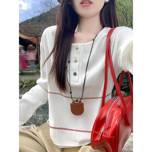 <曾小咸推荐>现货秒杀 ！微信超特价！韩版简约佰搭长袖T恤 日常129.99 立减60 秒杀69.99！！ 商品图1