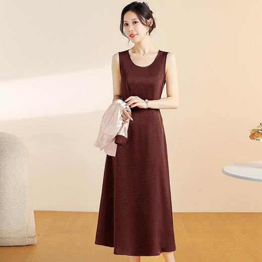 QYM CS25A80-Y时尚套装西装外套气质洋气两件套显瘦连衣裙 商品图2