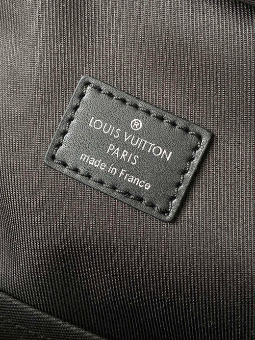 夏季特惠💰780 原单LV N45302 尺寸：20×31×7cm AUENUE NM 黑格单肩胸包 变码芯片 商品图8