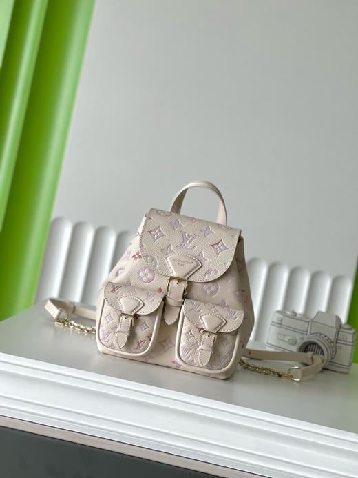 夏季特惠💰1120 原单LV M15113 尺寸：20×22×14cm BACKUP 全皮双肩包 变码芯片 商品图0