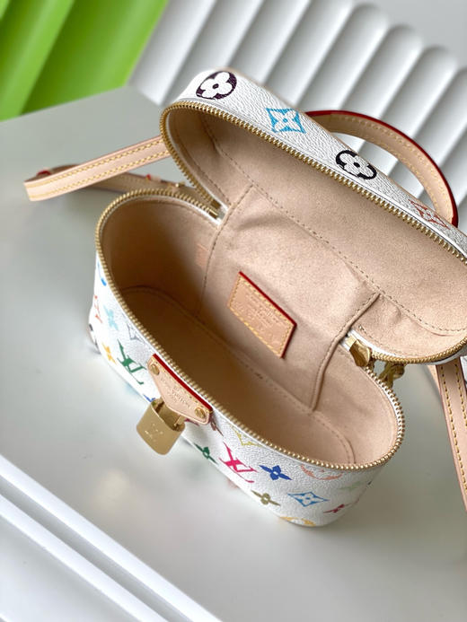 夏季特惠💰780 原单LV M13662 尺寸：19x11.5x6.5cm VANITY CHAIN 化妆包 变码芯片 商品图7