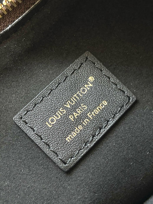 夏季特惠💰780 原单LV M15056 尺寸：28.5×19×5cm COOKIE BB 老花链条包 变码芯片 商品图8