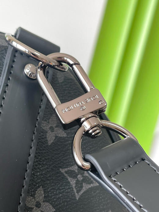 夏季特惠💰950 原单LV M14202 尺寸：50×29×22cm KEEPALL 黑花旅行袋 变码芯片 商品图4