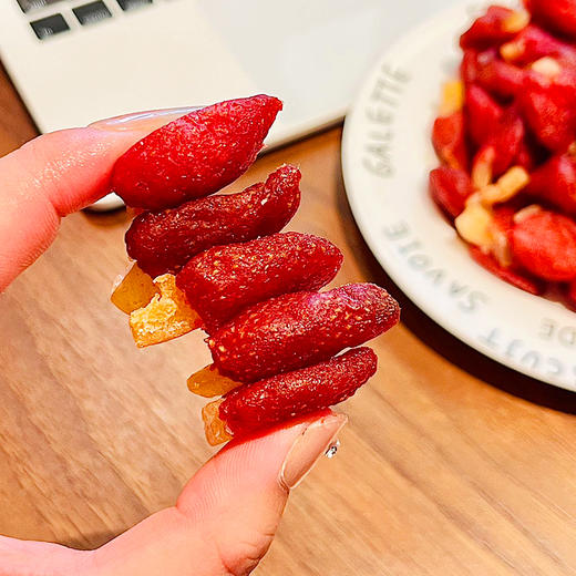 西遇果果草莓干夹柚子干 商品图4