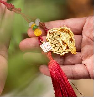 朱炳仁铜 喜上眉梢小挂件（金色） 商品图3