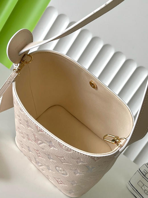 夏季特惠💰850 原单LV M25673 尺寸：18×16×12cm ALL IN BB 全皮水桶包 变码芯片 商品图8