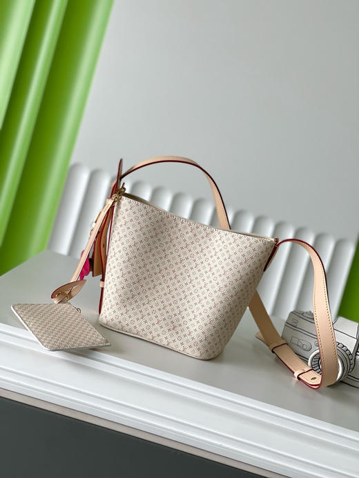 夏季特惠💰870 原单LV M15130 尺寸：18×16×12cm ALL IN BB 全皮水桶包 变码芯片 商品图0