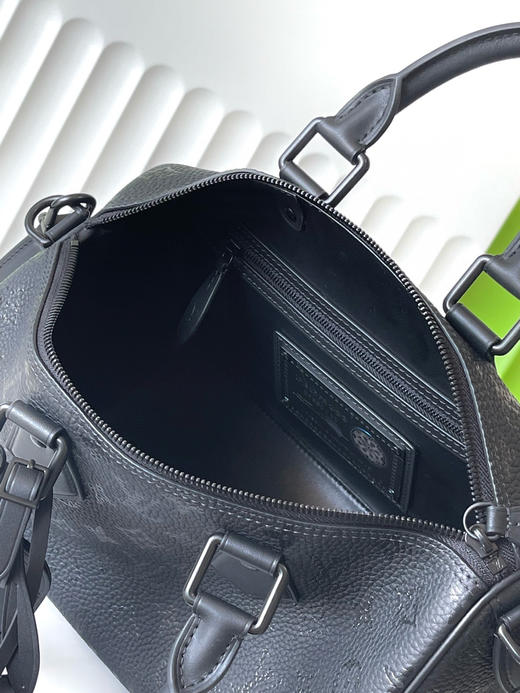 夏季特惠💰1580 原单LV M13904 尺寸：30×21×17cm SPEEDY P9 全皮枕头包 变码芯片 商品图7