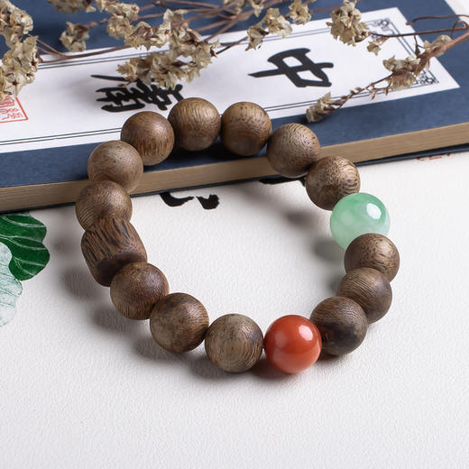 xy0542沉香+南红非洲翠手串 商品图3