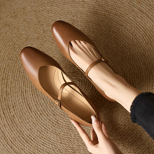 【预售5天】法式气质复古木纹跟浅口玛丽珍单鞋，四季款牛皮百搭简约高跟鞋MNLS&D2540 商品图2