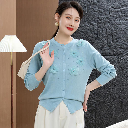 cc50-96303-238春秋季新款羊毛衫女休闲上衣秋季短外套中老年妈妈绣花针织衫 商品图0