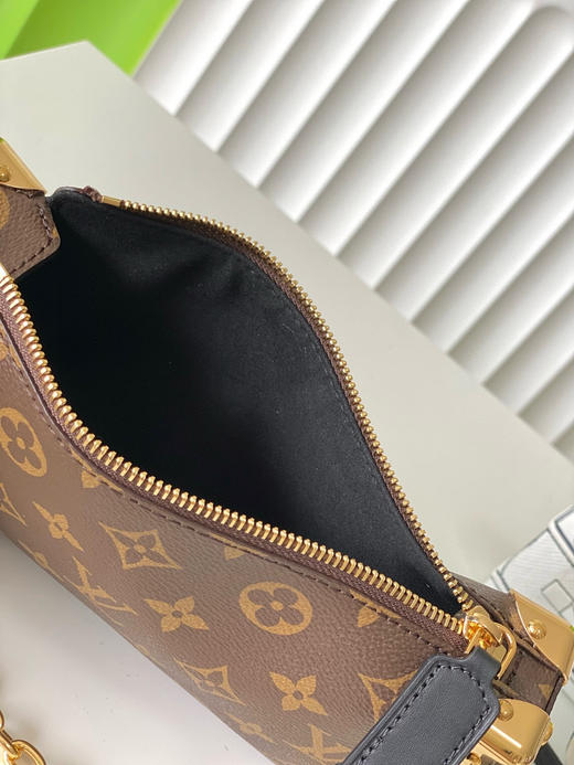 夏季特惠💰880 原单LV M13147 尺寸：23×12×4cm SLIM TRUNK 链条斜挎包 变码芯片 商品图8