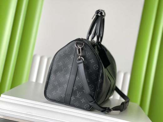 夏季特惠💰900 原单LV M40569 尺寸：45×27×20cm KEEPALL 黑花旅行袋 变码芯片 商品图1