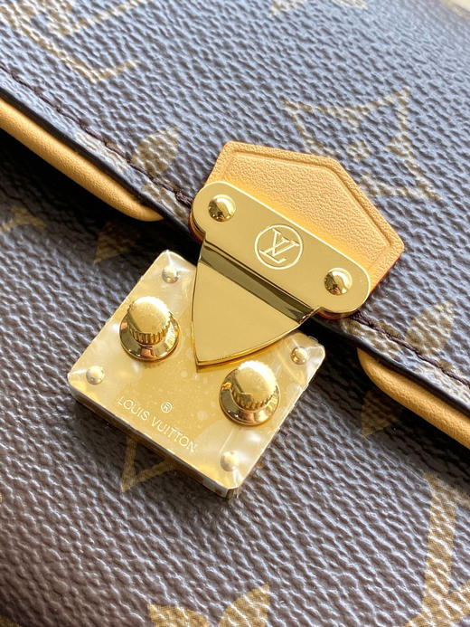 夏季特惠💰700 原单LV M13566 尺寸：20.5×11×6cm POCHETTE CAMILLE 链条包 变码芯片 商品图4