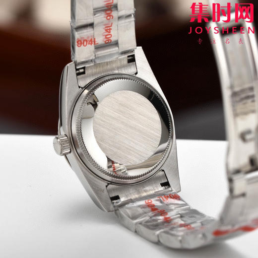 劳力士蚝式恒动系列 恒动31mm 庆典 气球 泡泡面 女士腕表
【机芯】搭载进口西铁城 商品图6