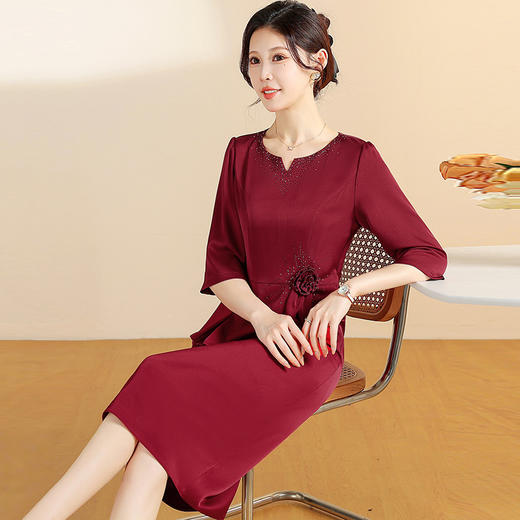 QYM CS25A102-Y礼服宴会连衣裙洋气遮肚中长裙 商品图1