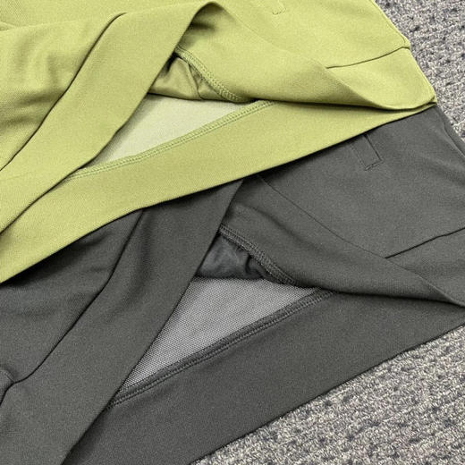 日单正品PING 女款高尔夫连帽卫衣，后背透气设计。黑色S M L 绿色S 各几件
S 胸围94 M 胸围98 L 胸围102 商品图5