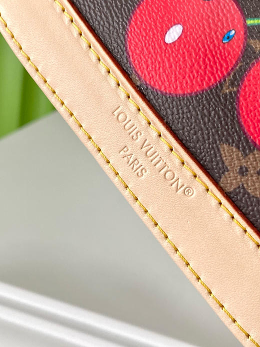 夏季特惠💰760 原单LV M13416 尺寸：18×12×8cm NANO ALMA 迷你贝壳包 变码芯片 商品图4