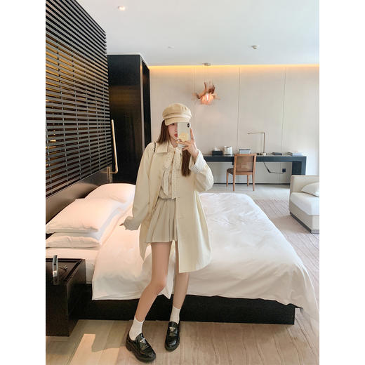 【269元任选2件】现货！成本巨贵，拍下包赚！温柔奶杏中长款风衣外套 商品图3