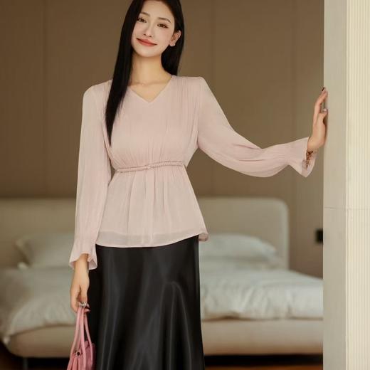 「自」全新升级【铂金会员165/天猫219/差价54】(53156)洛诗琳法式V领长袖雪纺衬衫2025新款秋季气质显瘦上衣女 商品图3