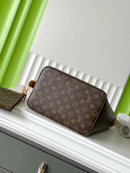 夏季特惠💰790 原单LV M12926 尺寸：31×26×18cm ALL IN 大号老花水桶包 变码芯片 商品图3