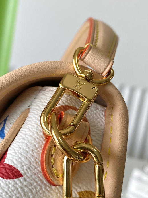 夏季特惠💰760 原单LV M14194 尺寸：19x10.5x6cm NANO DIANE 法棍包 变码芯片 商品图5